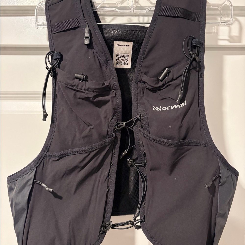 NNormal trail running hydration vest L